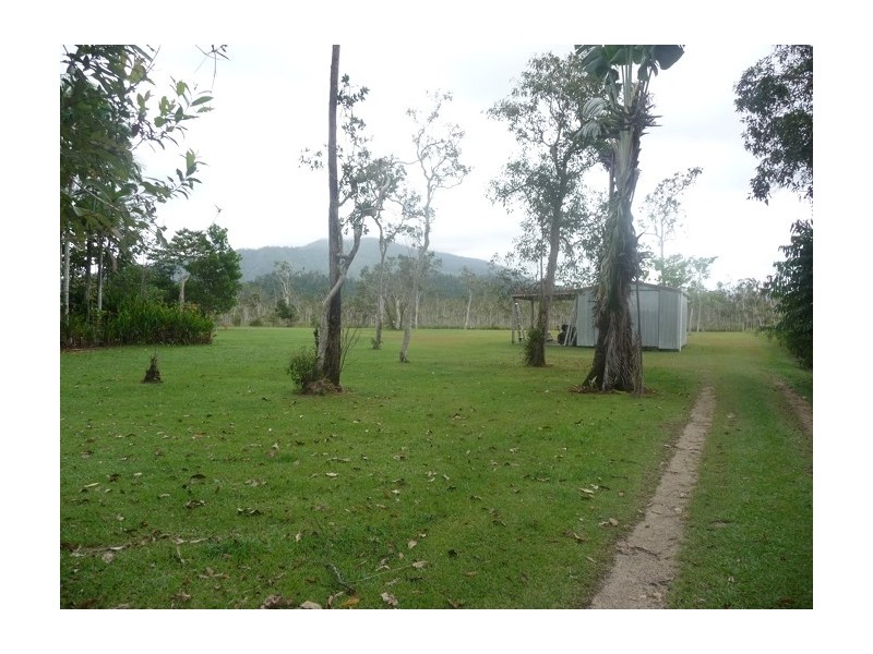 856 East Feluga Road, East Feluga QLD 4854