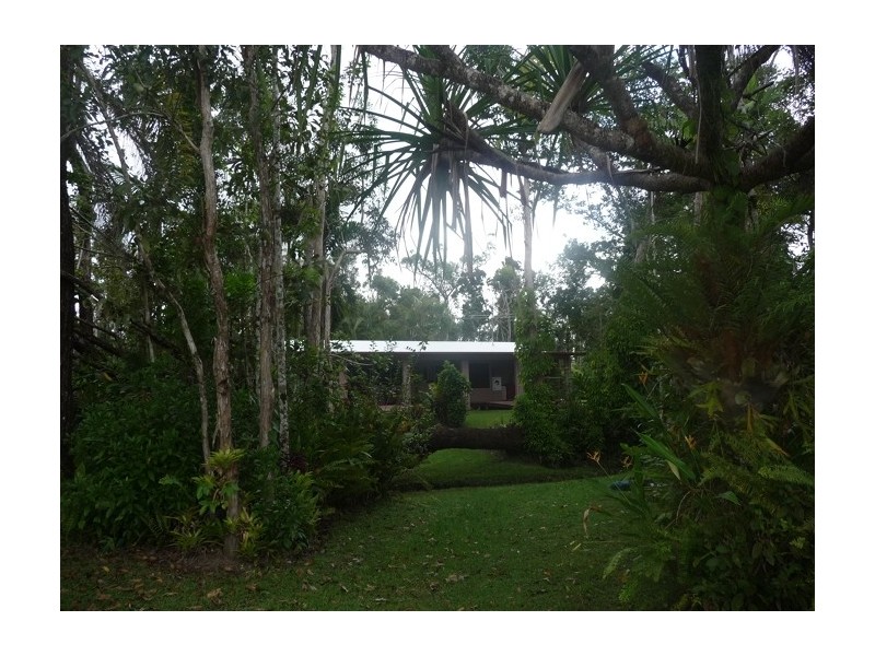 856 East Feluga Road, East Feluga QLD 4854