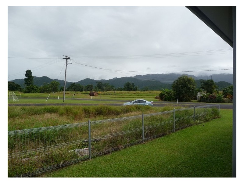 4 Chauvel Street, El Arish QLD 4855