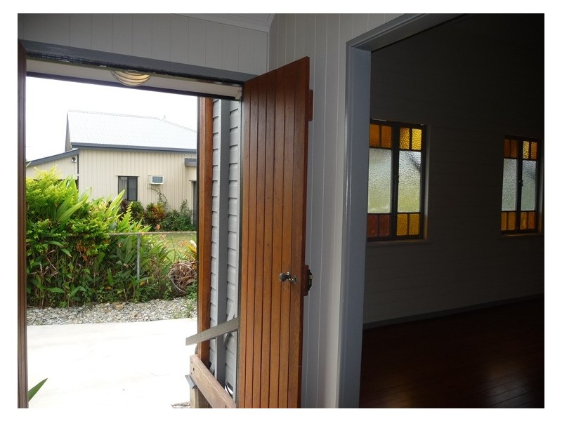 4 Chauvel Street, El Arish QLD 4855