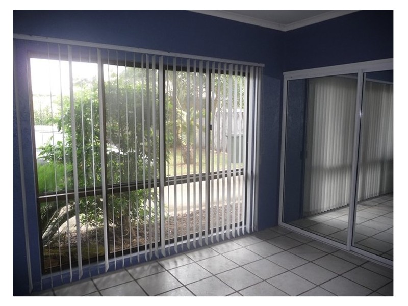 34 Holland Street, Wongaling Beach QLD 4852
