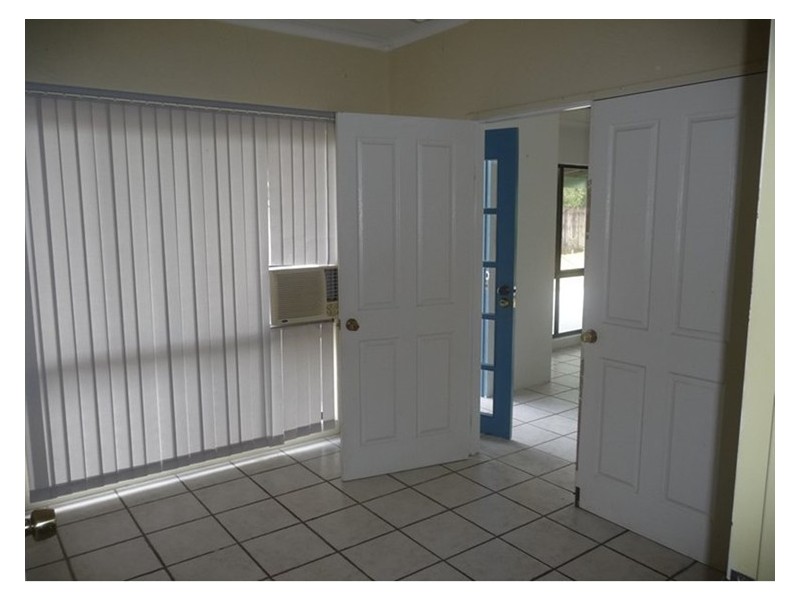 34 Holland Street, Wongaling Beach QLD 4852