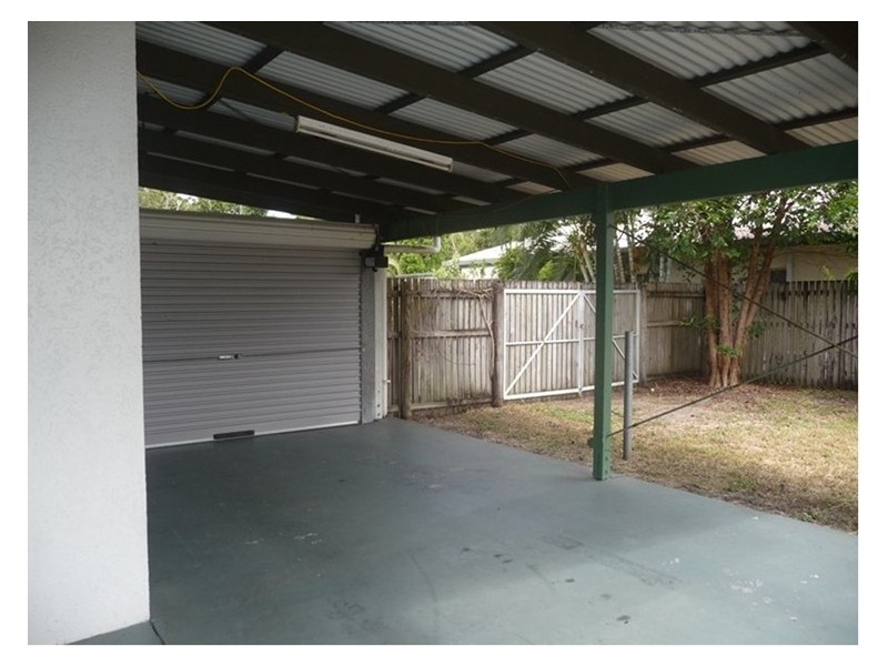 34 Holland Street, Wongaling Beach QLD 4852