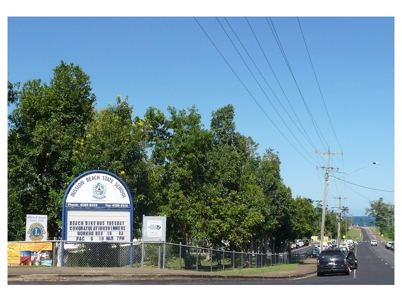 34 Holland Street, Wongaling Beach QLD 4852