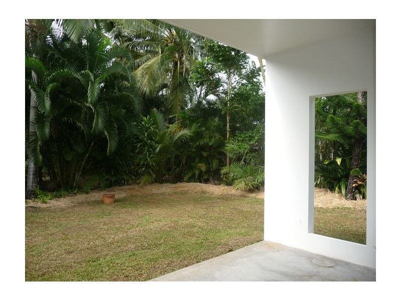 33 Pacific Parade, Mission Beach QLD 4852