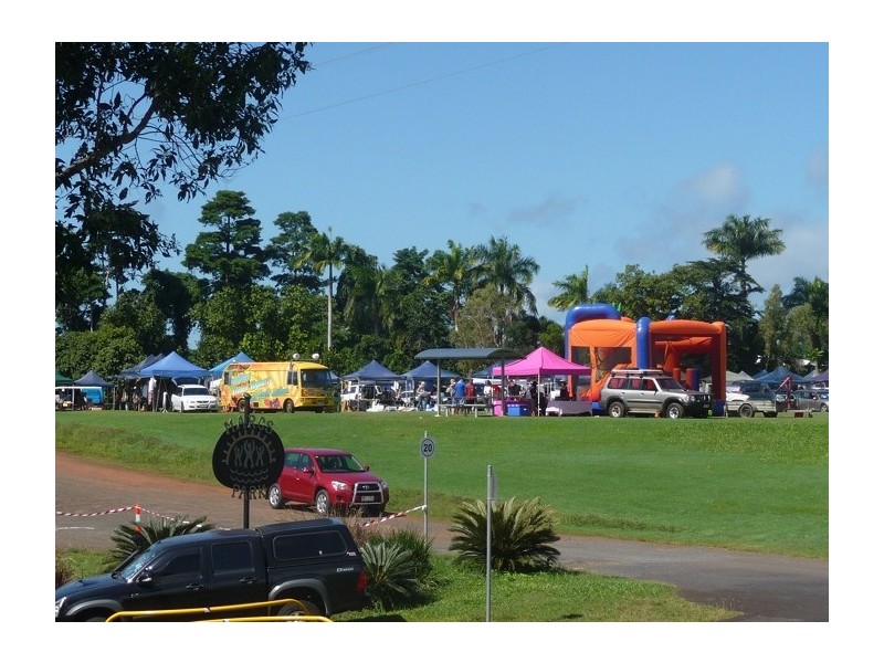 33 Pacific Parade, Mission Beach QLD 4852