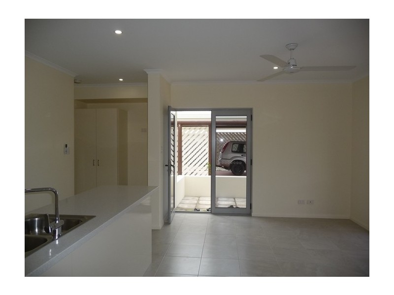 21 Shore Street, Wongaling Beach QLD 4852