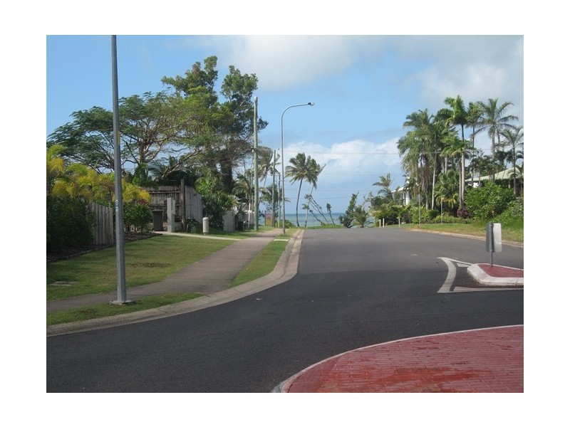 21 Shore Street, Wongaling Beach QLD 4852