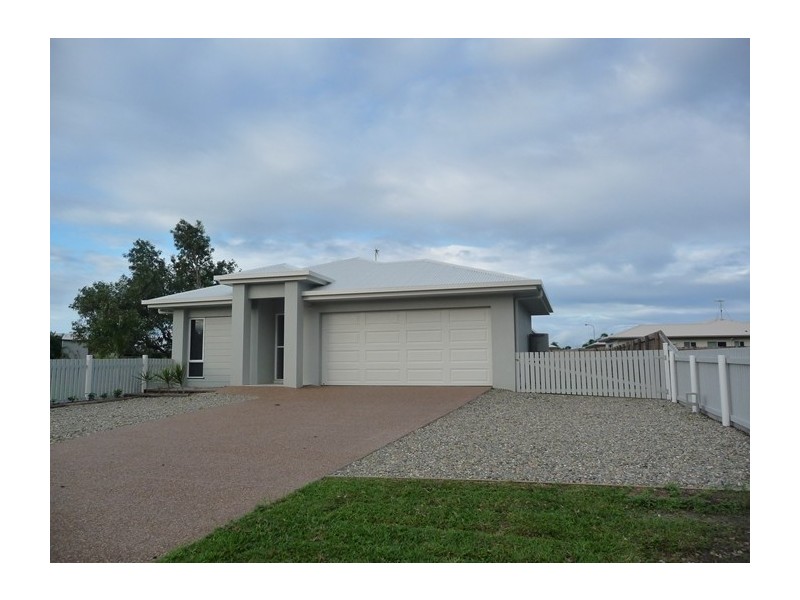 10 Mariner Drive, South Mission Beach QLD 4852