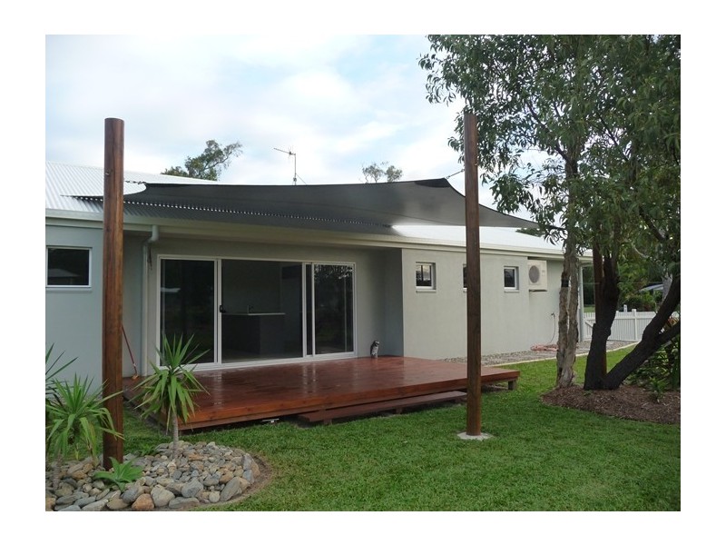 10 Mariner Drive, South Mission Beach QLD 4852