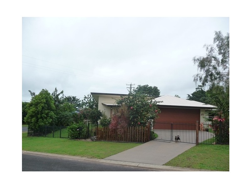 1 Riverside Terrace, South Mission Beach QLD 4852