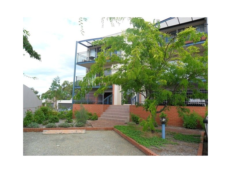 1/2 Ranken Place, Belconnen ACT 2617