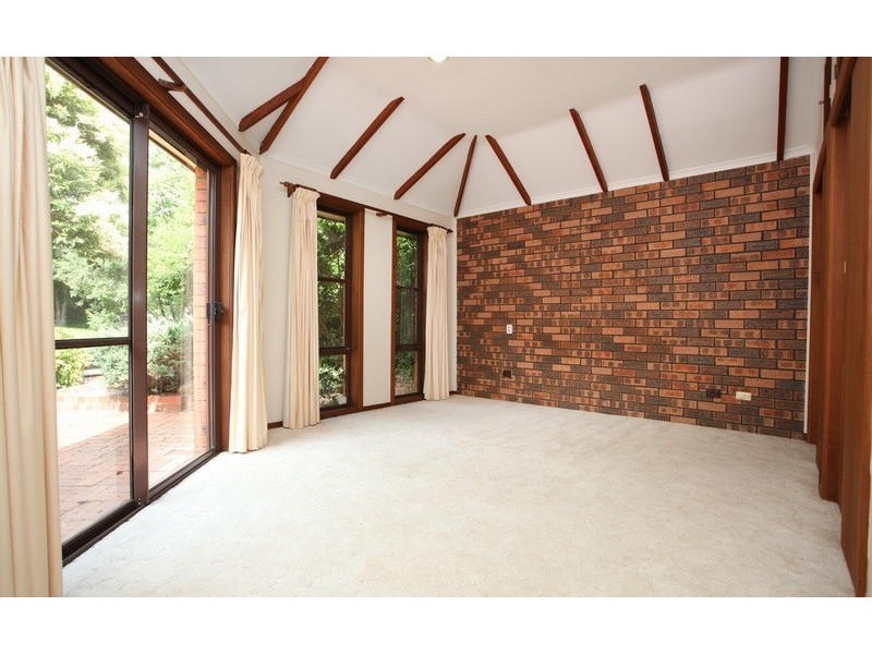 10 Hodgkinson Street, Griffith ACT 2603