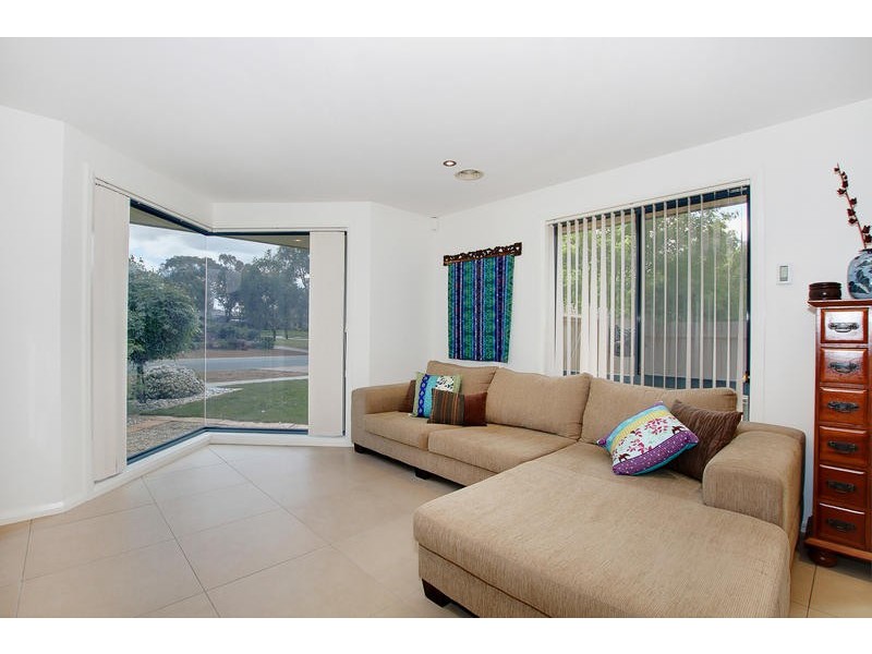60 Hollingsworth Street, Gungahlin ACT 2912