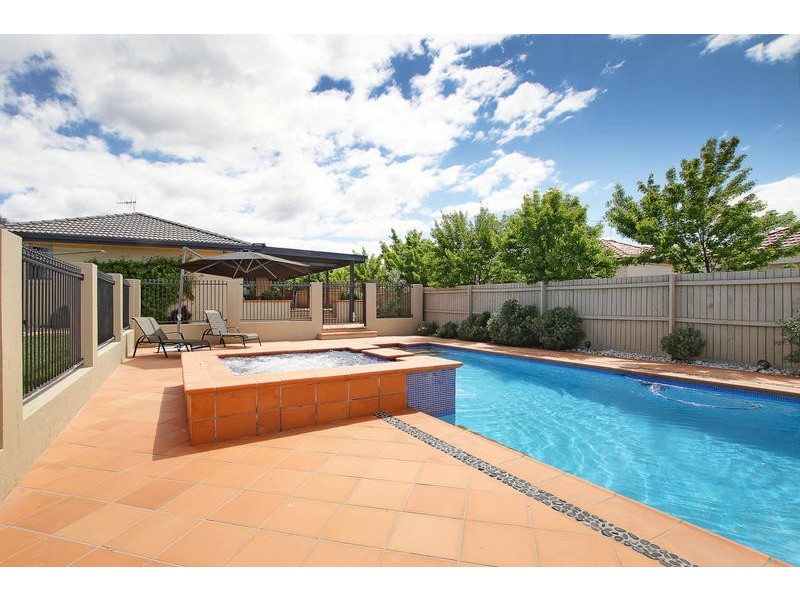 60 Hollingsworth Street, Gungahlin ACT 2912