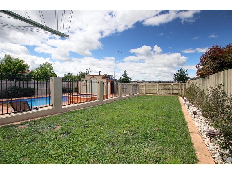 60 Hollingsworth Street, Gungahlin ACT 2912