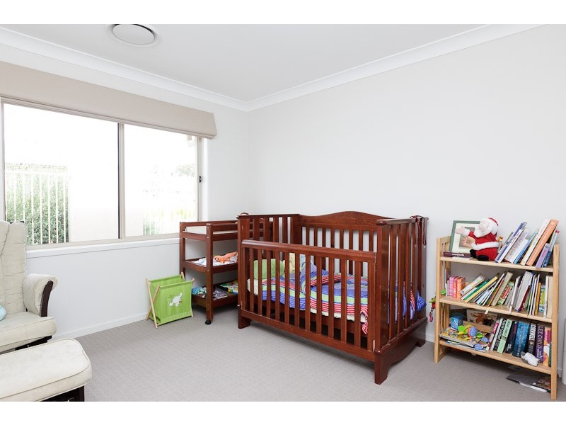 17 Barbara Jefferis Street, Franklin ACT 2913