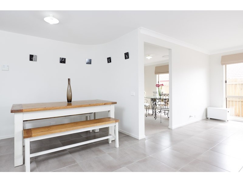 17 Barbara Jefferis Street, Franklin ACT 2913