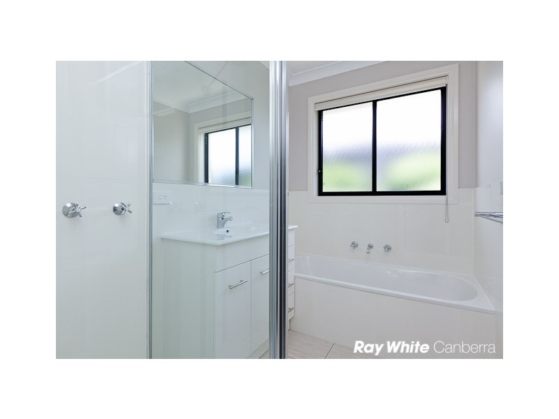 62 Kalianna Street, Harrison ACT 2914