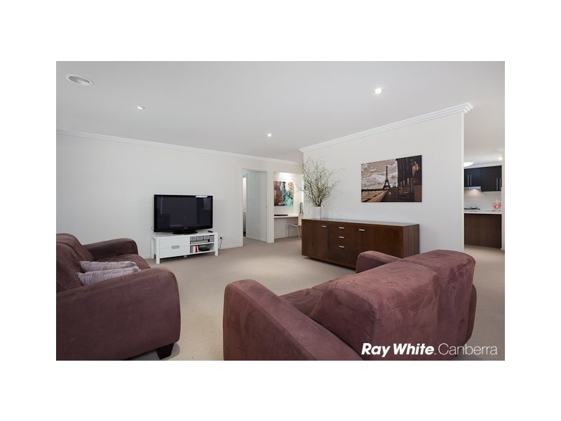 32 Jeanne Young Circuit, Mckellar ACT 2617
