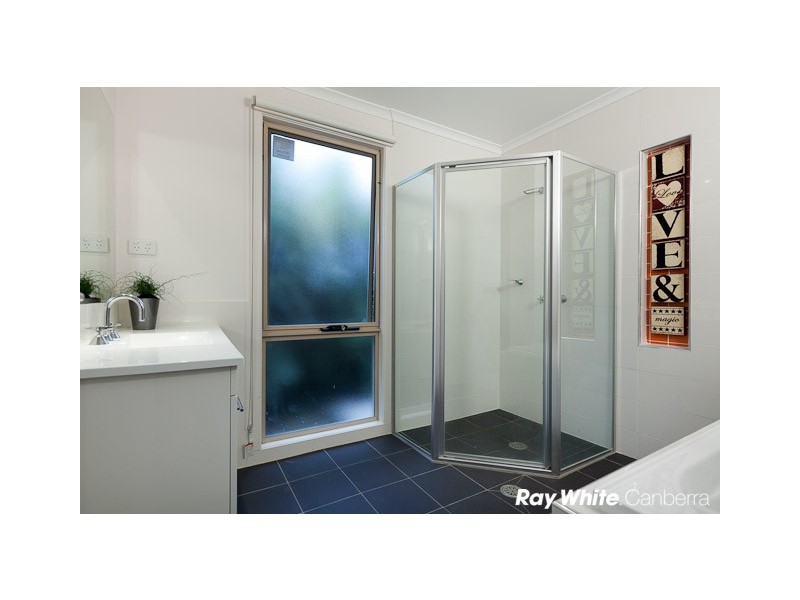 32 Jeanne Young Circuit, Mckellar ACT 2617
