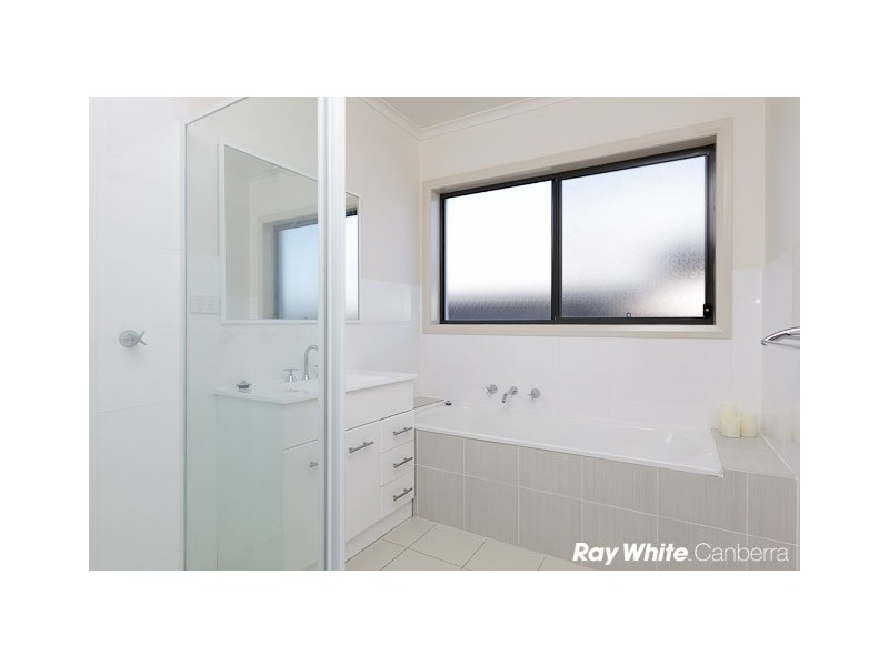 29 Amy Ackman Street, Forde ACT 2914
