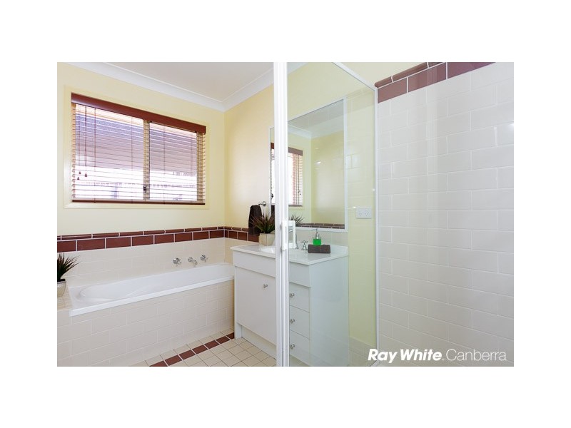 18 Corringle Close, Amaroo ACT 2914