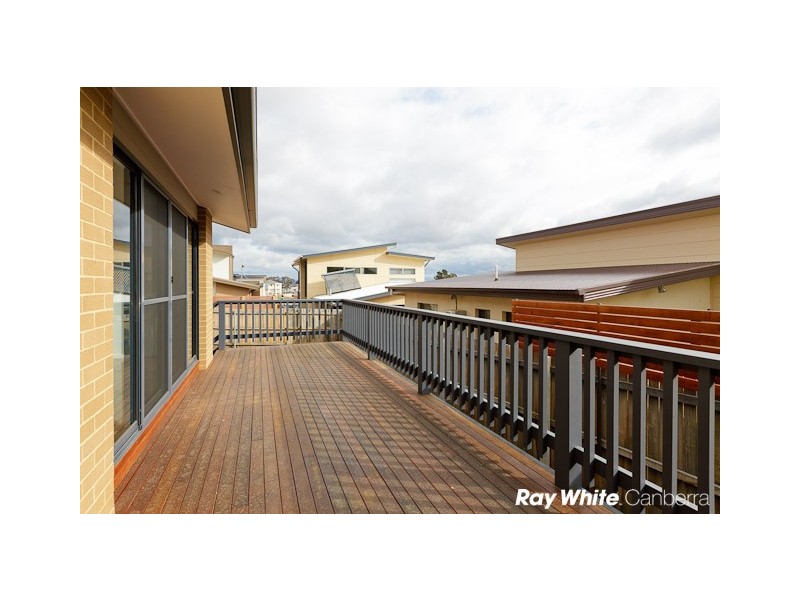 8 Bromham Street, Forde ACT 2914