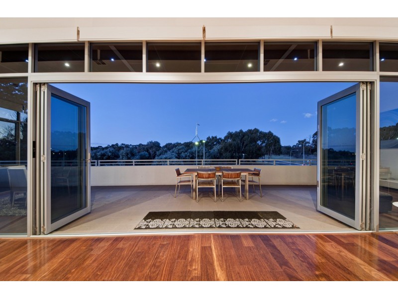 5/27 State Circle, Deakin ACT 2600