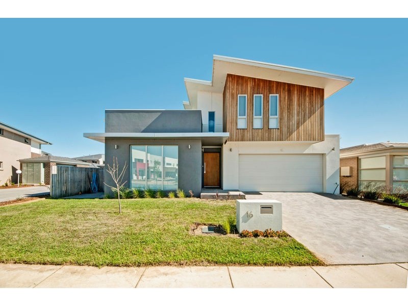 16 Dickins Street, Forde ACT 2914