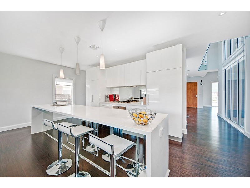 16 Dickins Street, Forde ACT 2914