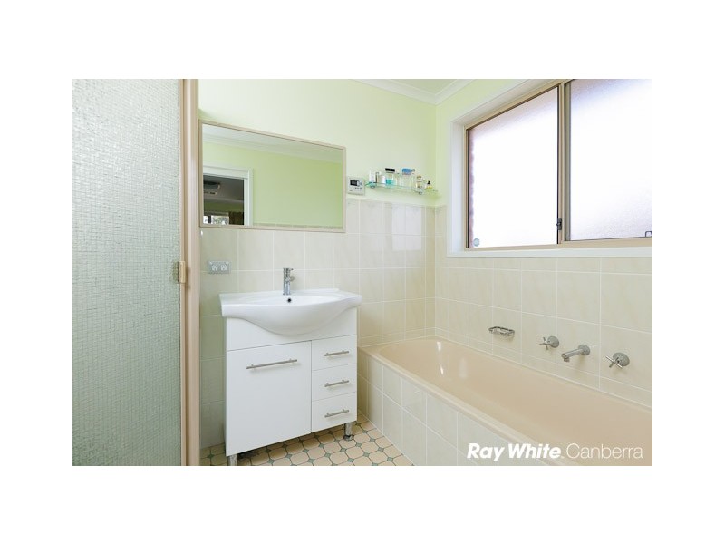 10 Dyara Close, Ngunnawal ACT 2913