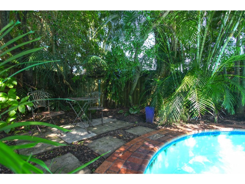 3 Quail St, Slade Point QLD 4740