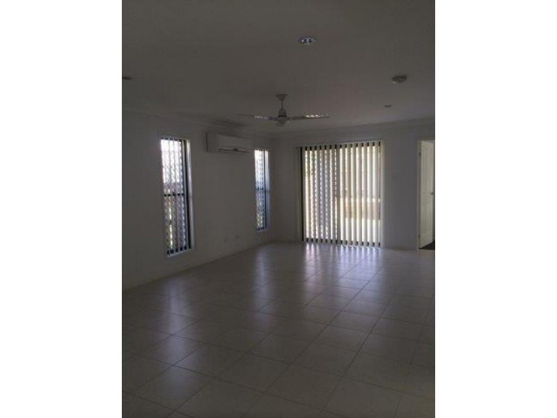 34 Newport Parade, Blacks Beach QLD 4740