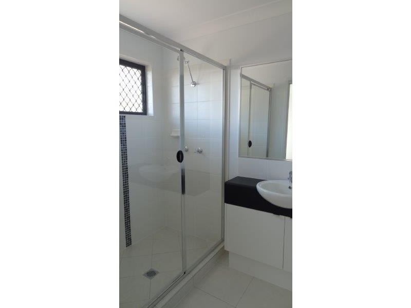 34 Newport Parade, Blacks Beach QLD 4740