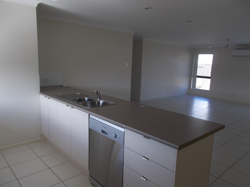 49 Galleon Circuit, Shoal Point QLD 4750