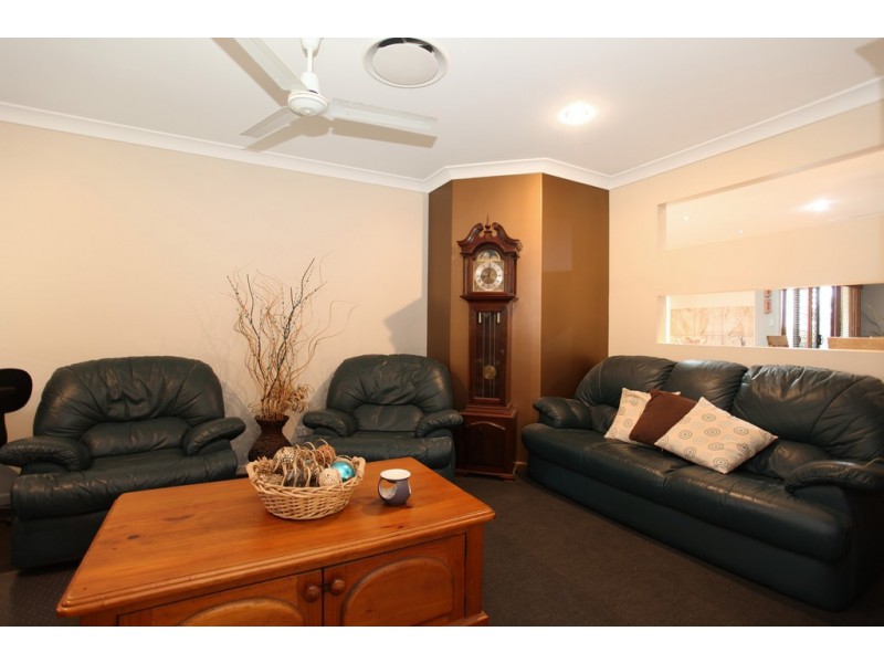 31 Oxley Cres, Erakala QLD 4740