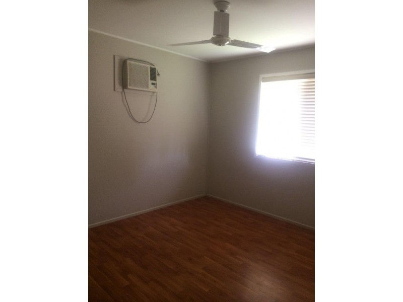 5 Stott street, Bucasia QLD 4750