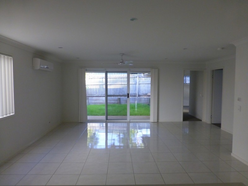 25 Gladstone Street, Eimeo QLD 4740