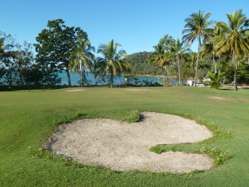 33 Blue Beach Blvd, Haliday Bay QLD 4740