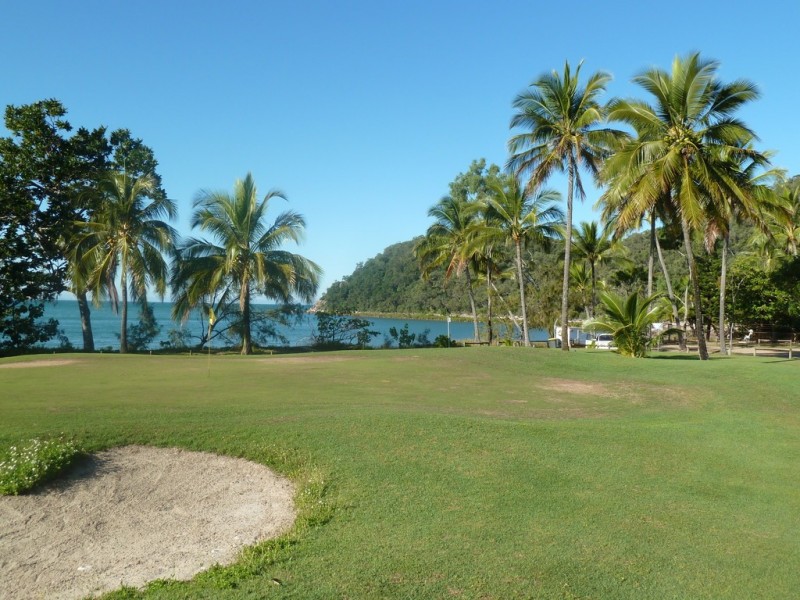 33 Blue Beach Blvd, Haliday Bay QLD 4740