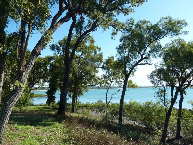 33 Blue Beach Blvd, Haliday Bay QLD 4740