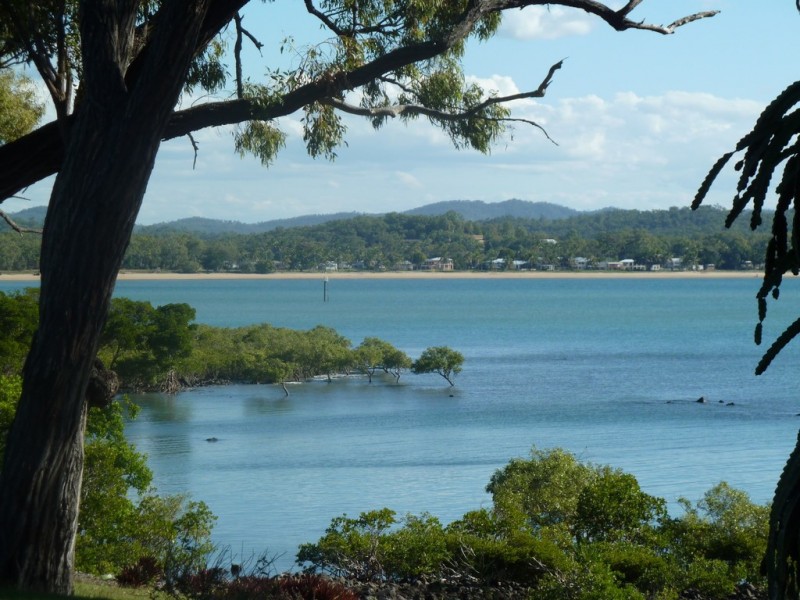 33 Blue Beach Blvd, Haliday Bay QLD 4740