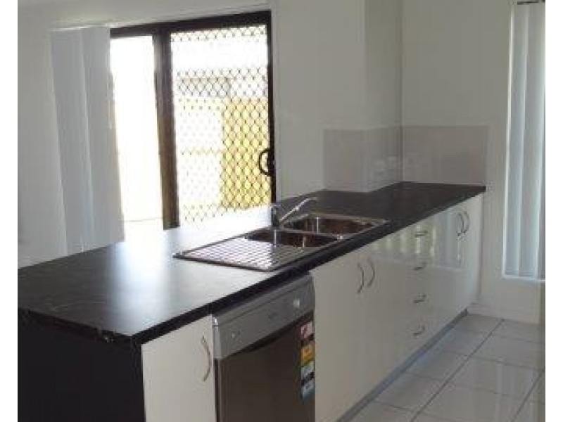 14 Esperance Avenue, Blacks Beach QLD 4740