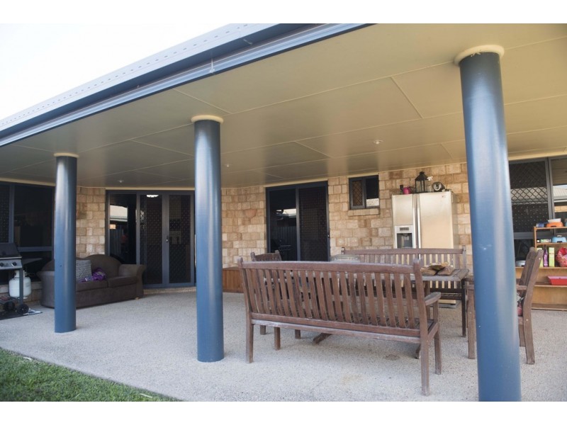 20 Bradco Avenue, Ooralea QLD 4740