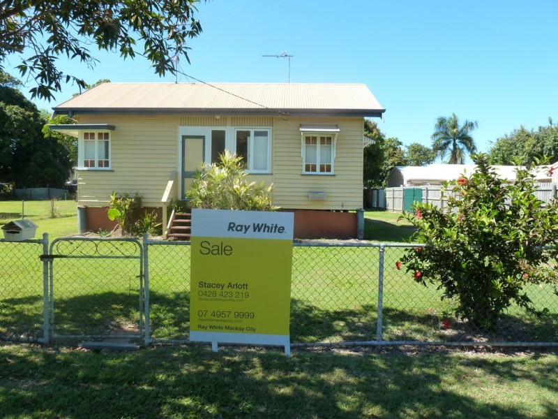 21 Hucker Street, Mackay QLD 4740