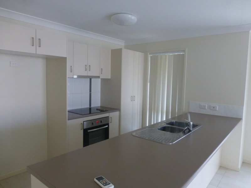 17 Elgans Parade, Rural View QLD 4740