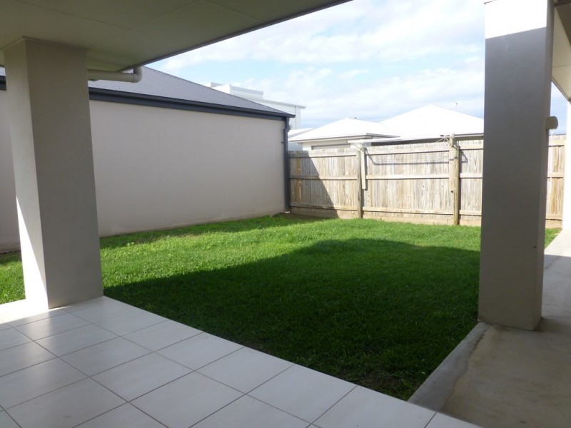 17 Elgans Parade, Rural View QLD 4740