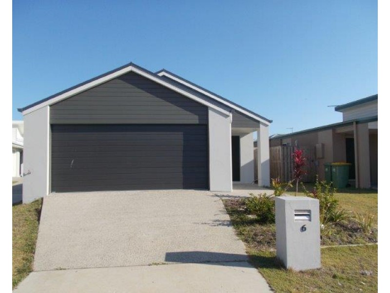6 Holloways Court, Blacks Beach QLD 4740