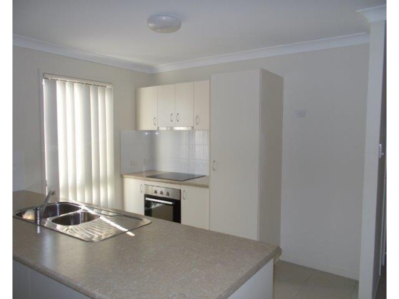6 Holloways Court, Blacks Beach QLD 4740